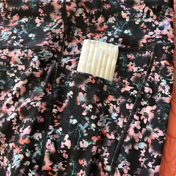 Skechers Superbloom High Waist Capri Leggings - Picture 2 of 12